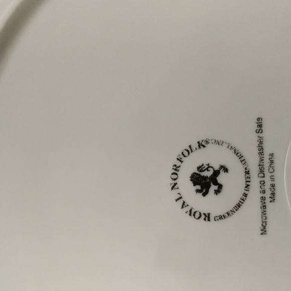 Porcelain 4 Fall Harvest Rustic Leaves Dinner Plates - Picture 5 of 6